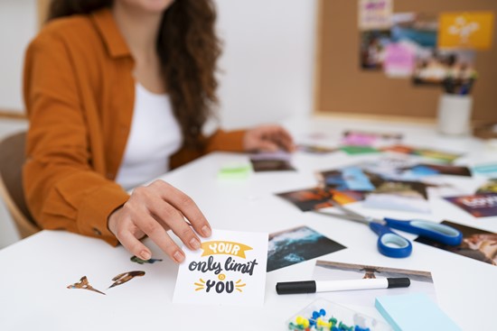 พิมพ์สติ๊กเกอร์